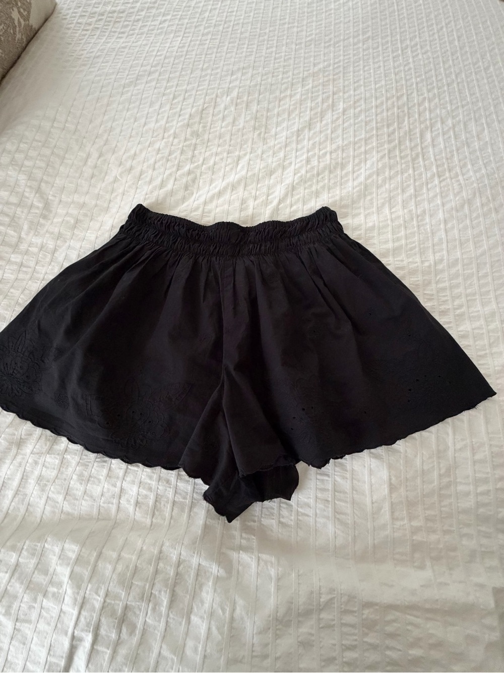 Zara black embroidery shorts size XS